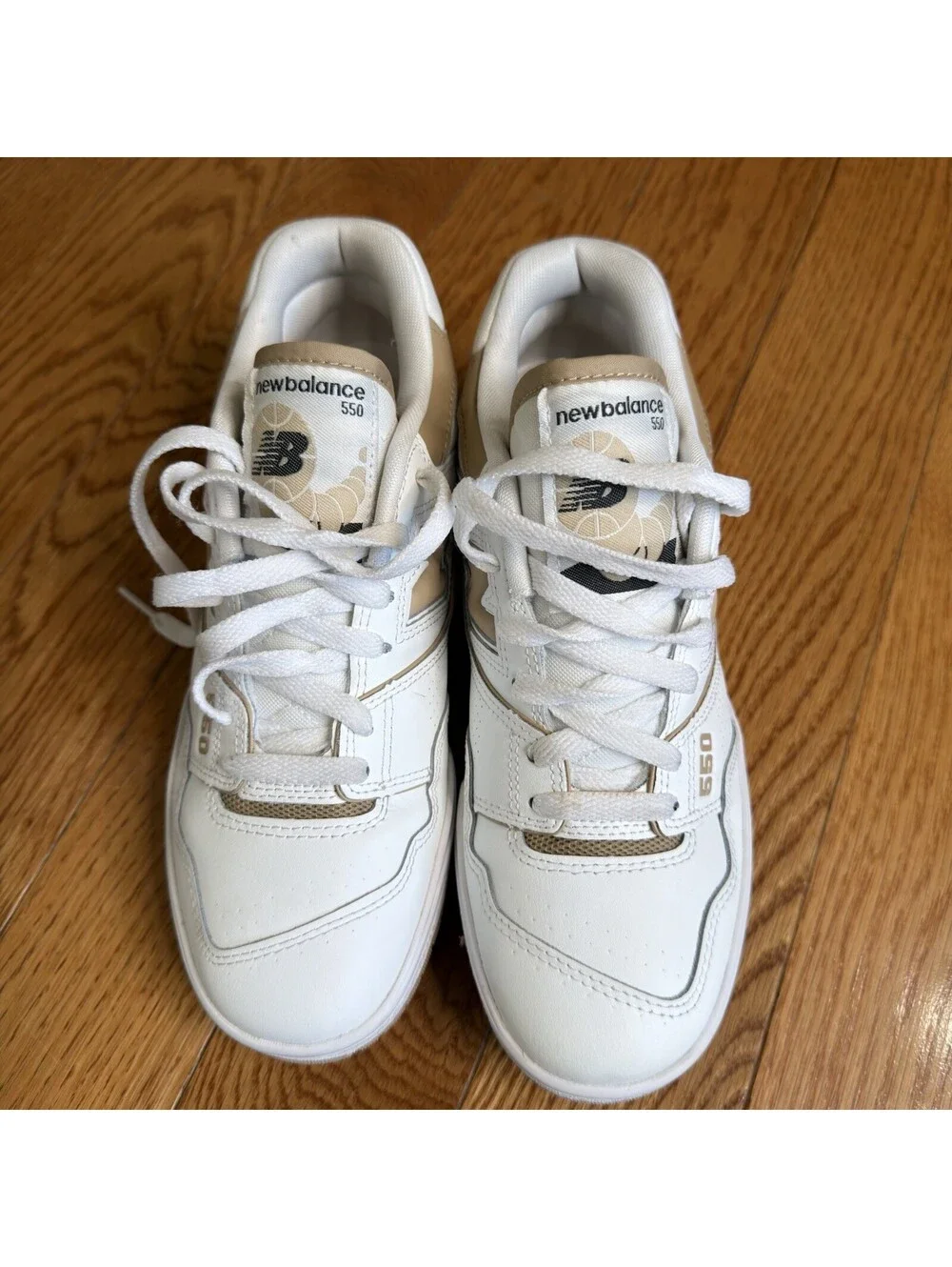 New Balance product pair